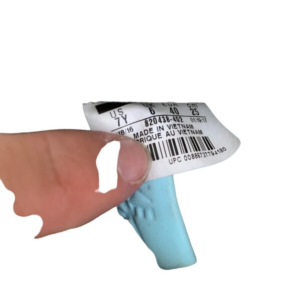 Rare 2016 Nike Air Force 1 Low LV8 'Iridescent Still Blue' Size 7 - Picture 3 of 9